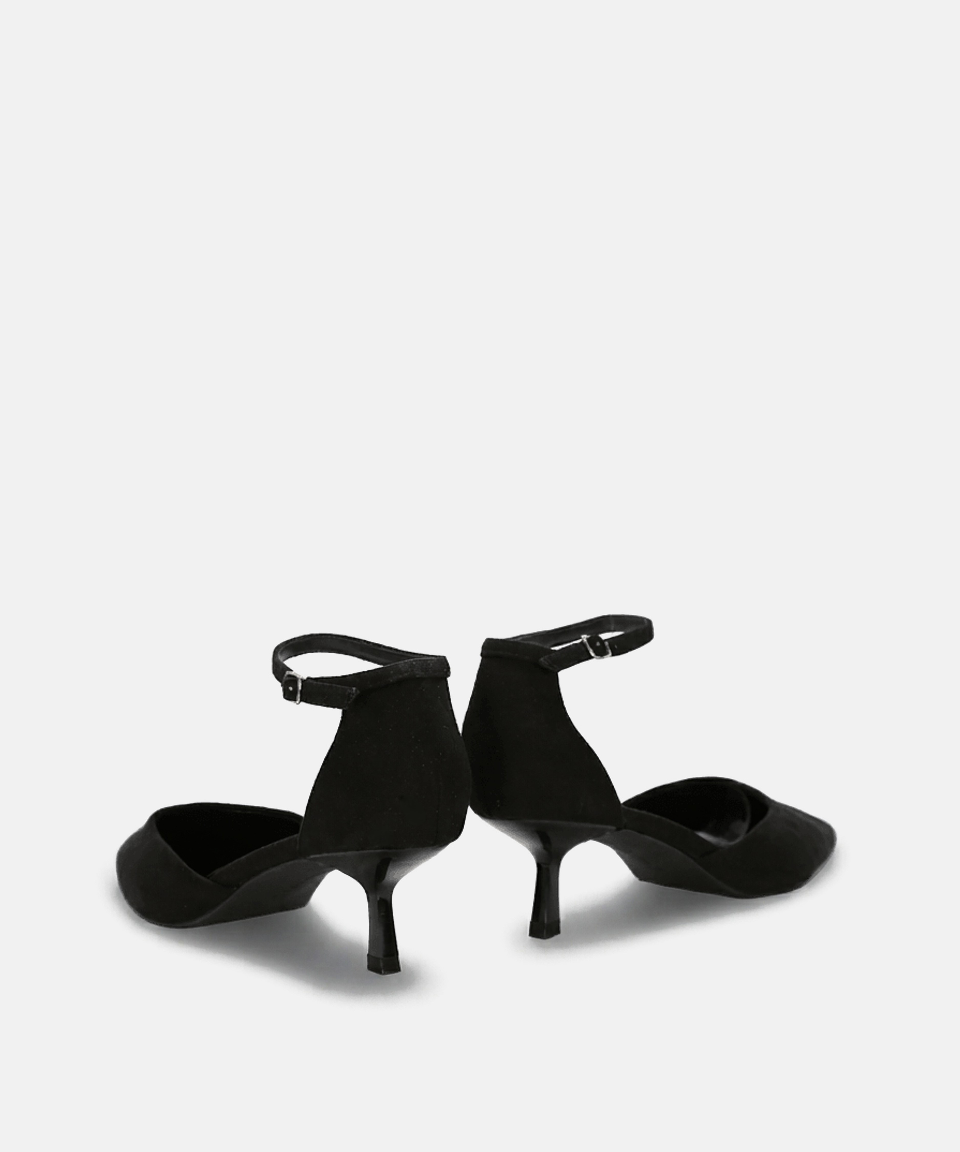 Sapato salto kitten image number null